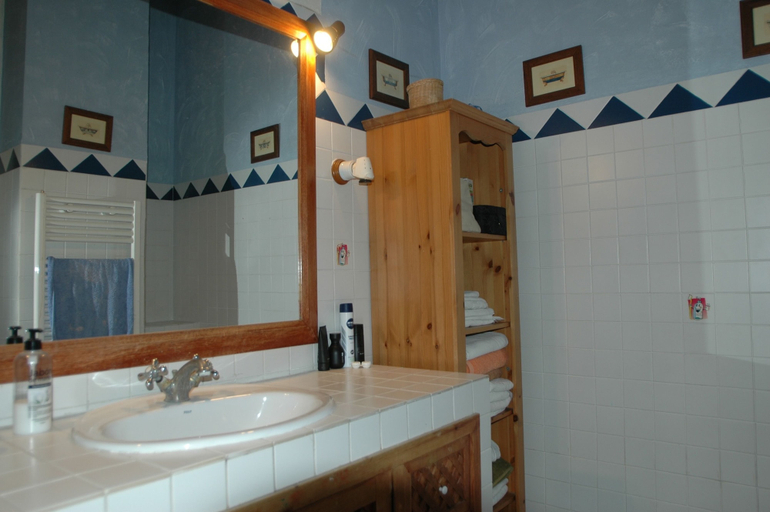 Bathroom 3, Ca la Pepa, Barcelona