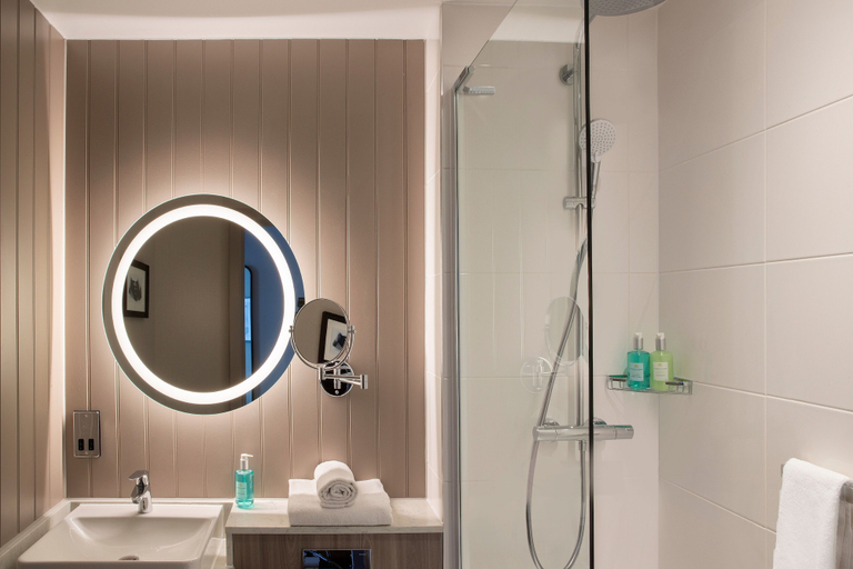 Bathroom 5, Leonardo Royal Hotel Edinburgh, Edinburgh