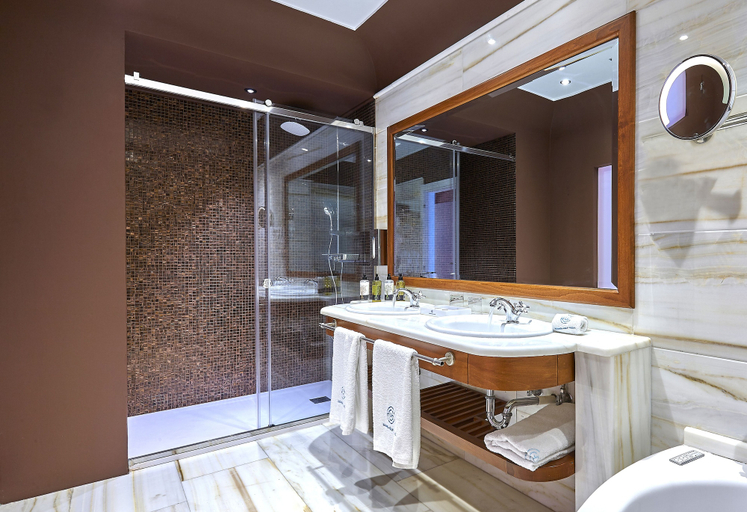 Bathroom 4, Elounda Gulf Villas by Sandglass, Crete