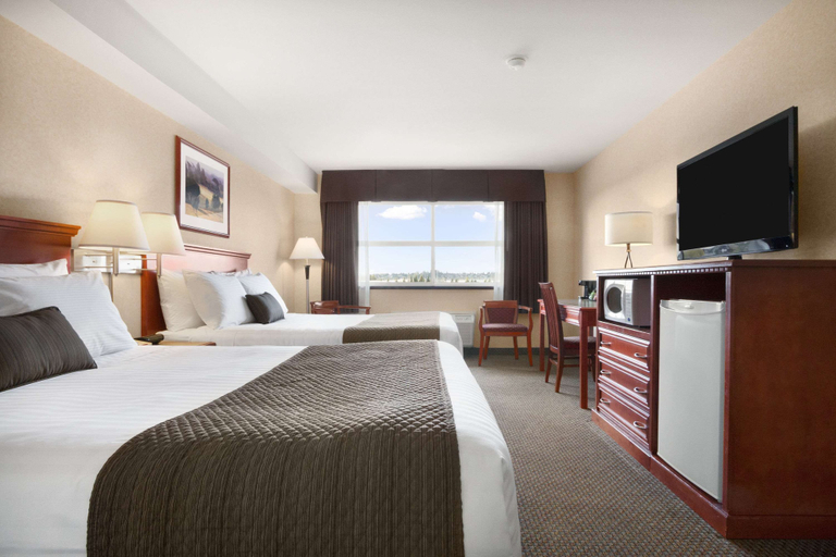 Bedroom 3, Days Inn & Suites by Wyndham Langley, Greater Vancouver