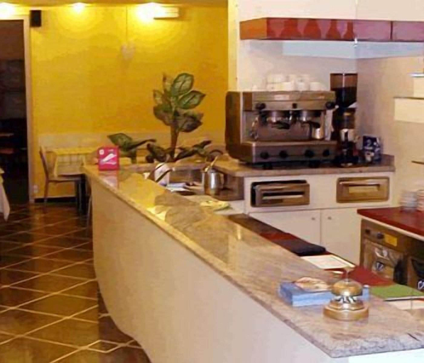 Food & Drinks 5, Hotel Mignon Posta, Genova