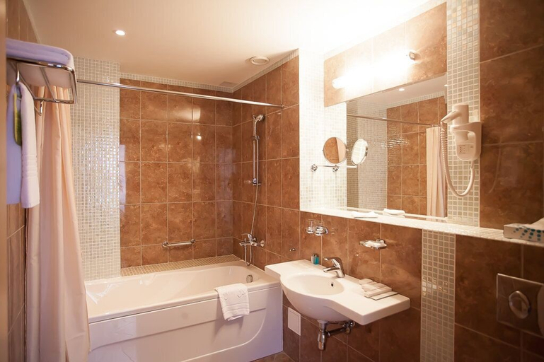 Bathroom 5, Hotel Kaiserhof, Gur'evskiy rayon
