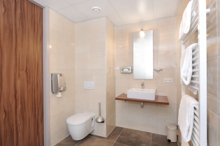 Bathroom 5, Grand Hotel Ter Duin, Schouwen-Duiveland