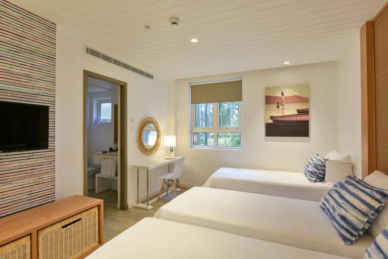 Bedroom 3, Canonnier Beachcomber Golf Resort & Spa