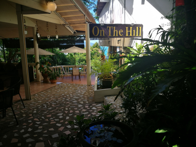 Food & Drinks 5, On The Hill Karon Resort, Pulau Phuket