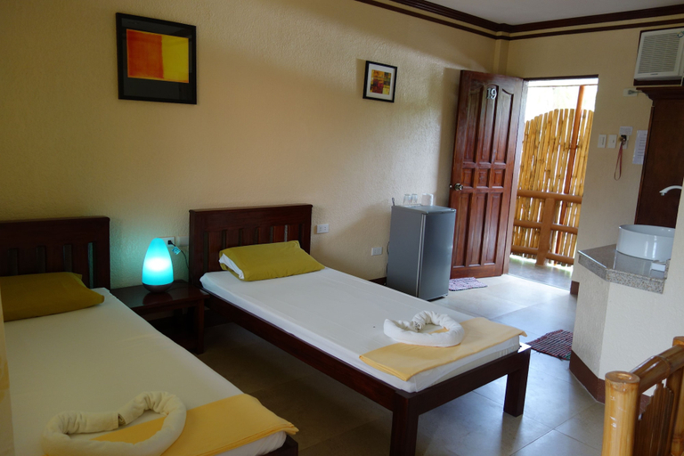 Bedroom 4, Slam's Garden Dive Resort, Daanbantayan