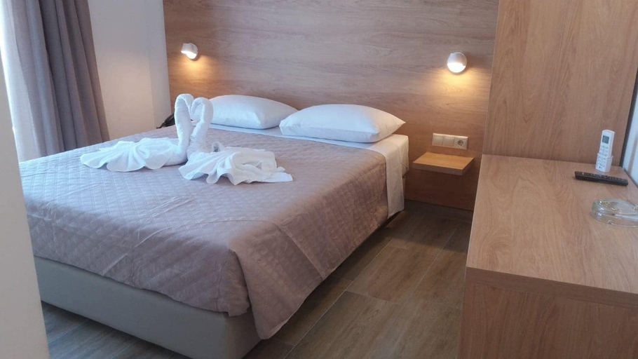 Bedroom 3, International Hotel, South Aegean