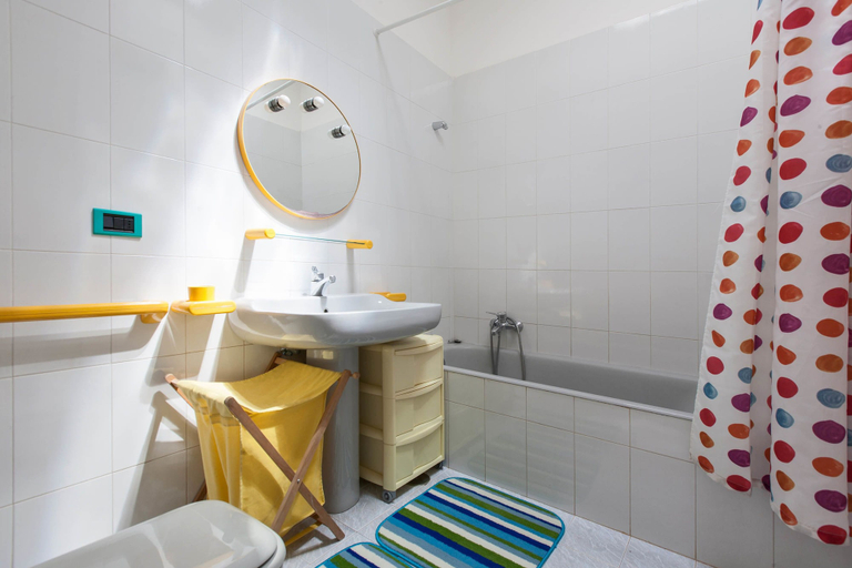 Bathroom 4, Villa Ricci, Brindisi