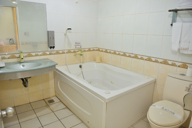 Bathroom 5, Wan Jin Hot Spring, New Taipei City