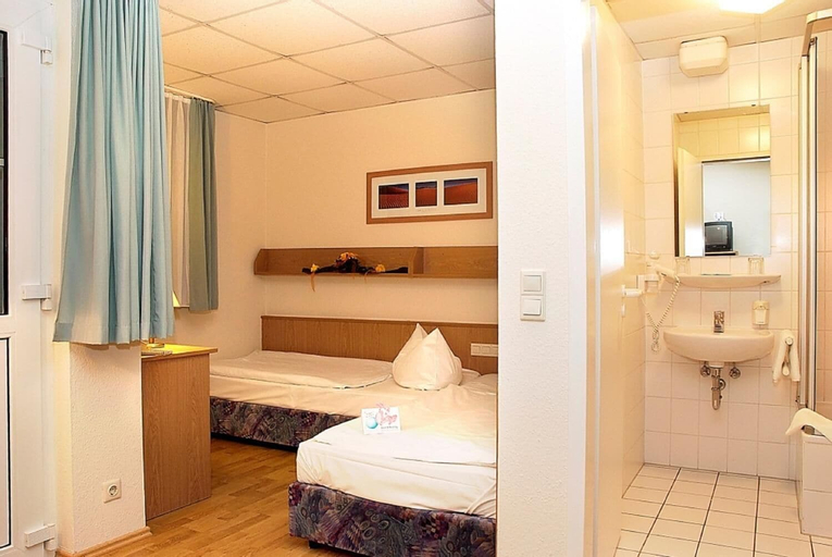 Bedroom 3, Jembo Park, Jena