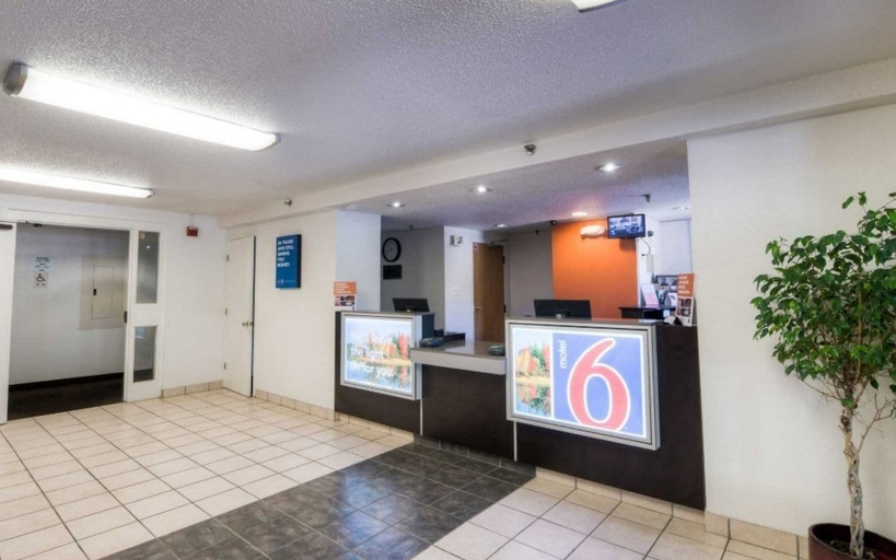 Others 5, Motel 6 New Haven - Branford, CT, New Haven