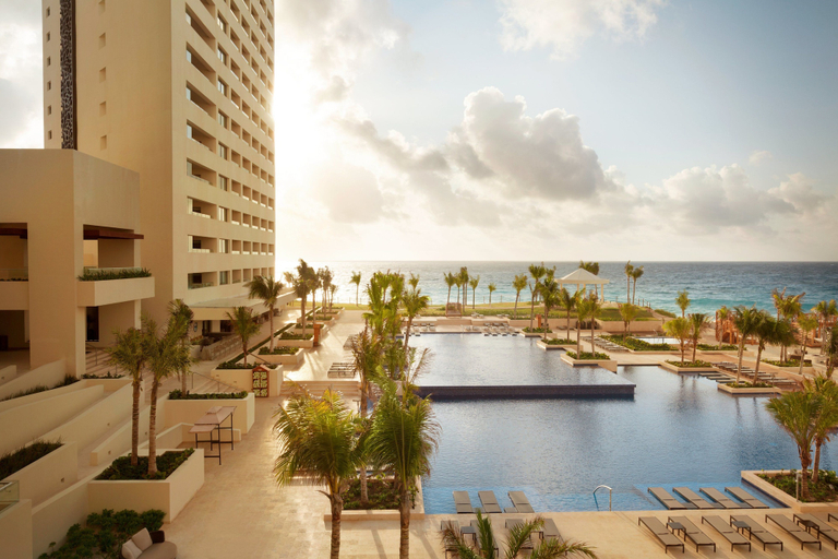 Exterior & Views 2, Turquoize at Hyatt Ziva Cancun - Adults Only - All Inclusive, Benito Juárez