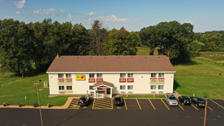 Exterior & Views 2, Super 8 by Wyndham Chisago City, Chisago