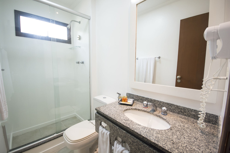 Bathroom 4, Hotel Ilhas da Grécia, Guarujá