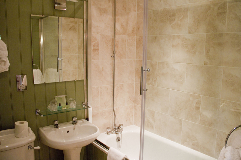 Bathroom 4, Duke Of Cornwall, Plymouth