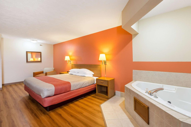 Bedroom 3, Motel 6 Percival, IA, Fremont