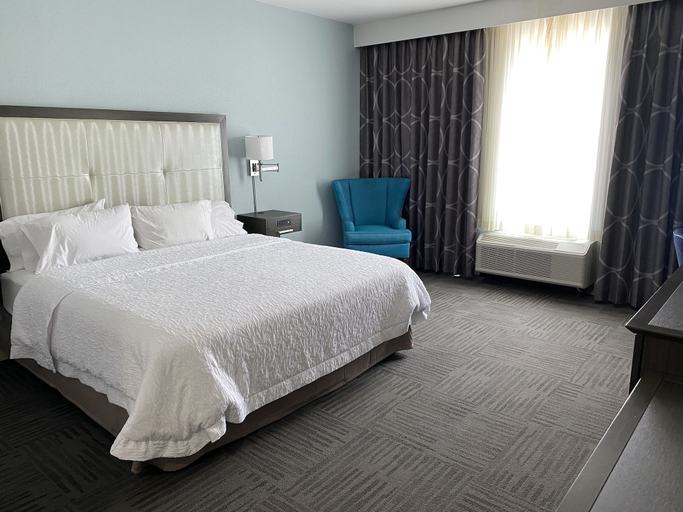 Bedroom 3, Hampton Inn El Reno, Canadian