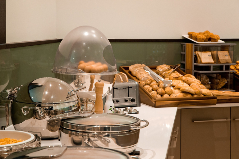Food & Drinks 8
