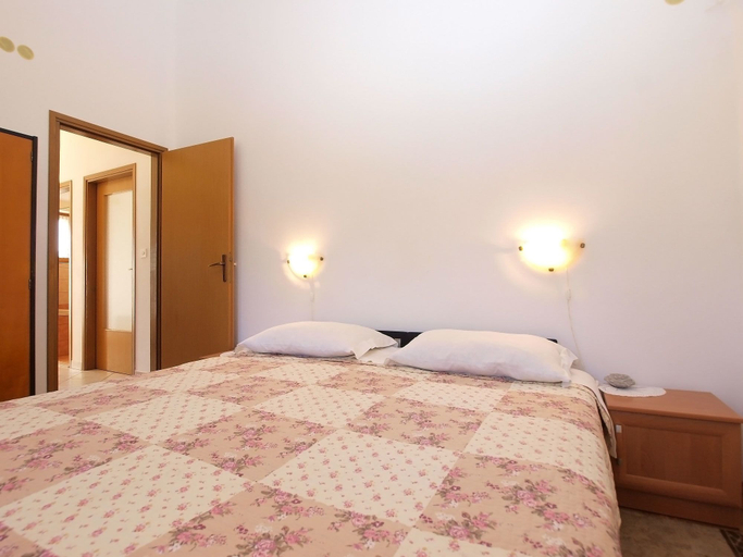 Bedroom 2, Apartment 950, Medulin