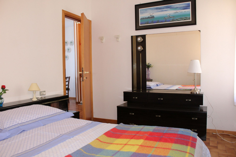 Bedroom 3, Art Apartment Capo D'Arco, Livorno