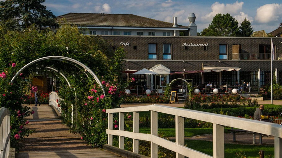 Exterior & Views 2, PARKHOTEL Rosarium, Pinneberg
