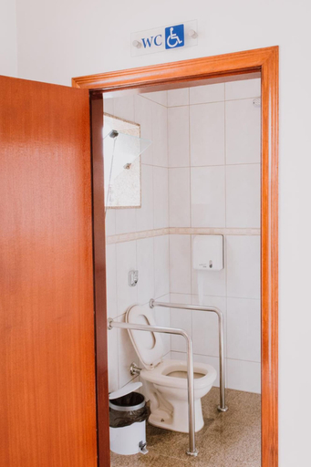 Bathroom 3, Alzira Granada Hotel, São Lourenço