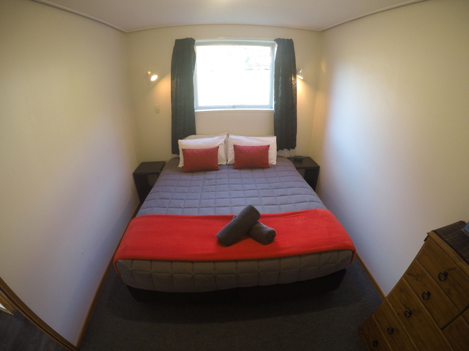 Bedroom 2, Mt Aspiring Holiday Park, Queenstown-Lakes