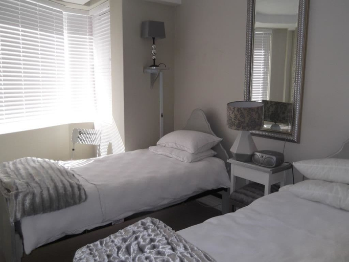 Bedroom 2, Ocean View Apartments, City of Cape Town