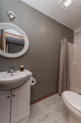 Bathroom 4, Maison Ancestrale Simard 1852, Charlevoix