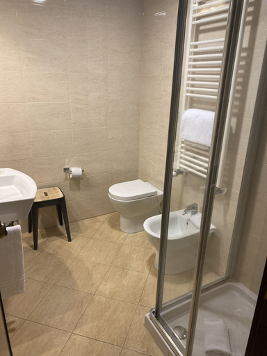 Bathroom 3, Nuovo Hotel Italia, Milano