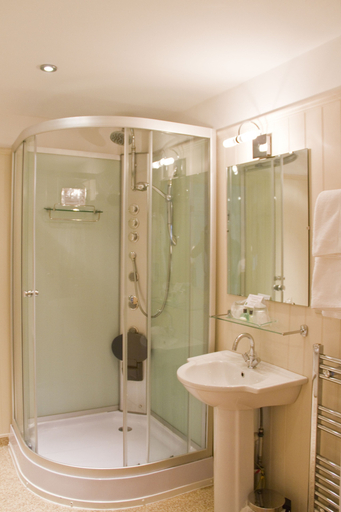 Bathroom 4, Duke Of Cornwall, Plymouth