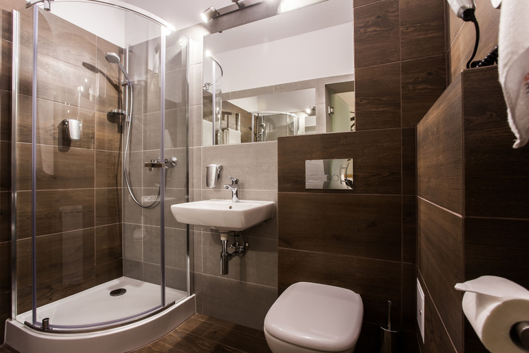 Bathroom 4, Art & Garden Residence, Kraków City