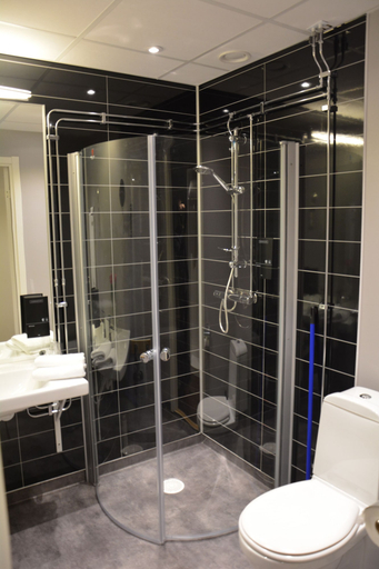 Bathroom 4, Hotel Entré Norr, Umeå