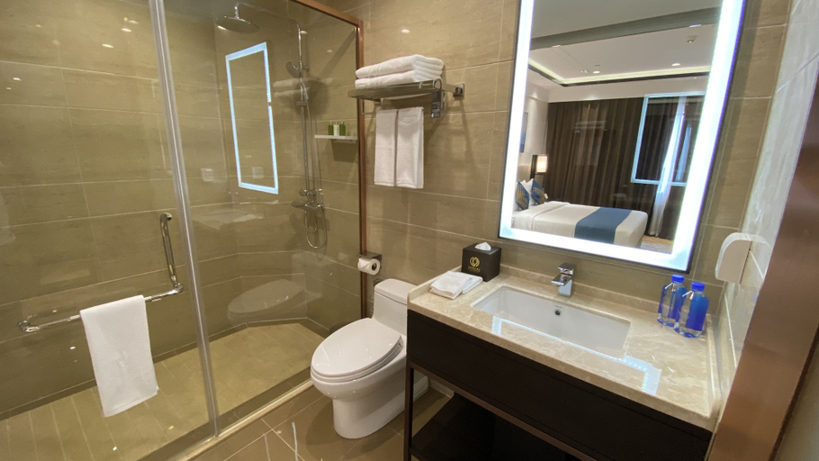 Bathroom 5, Ocean Delight Boutique Hotel, Sihanoukville