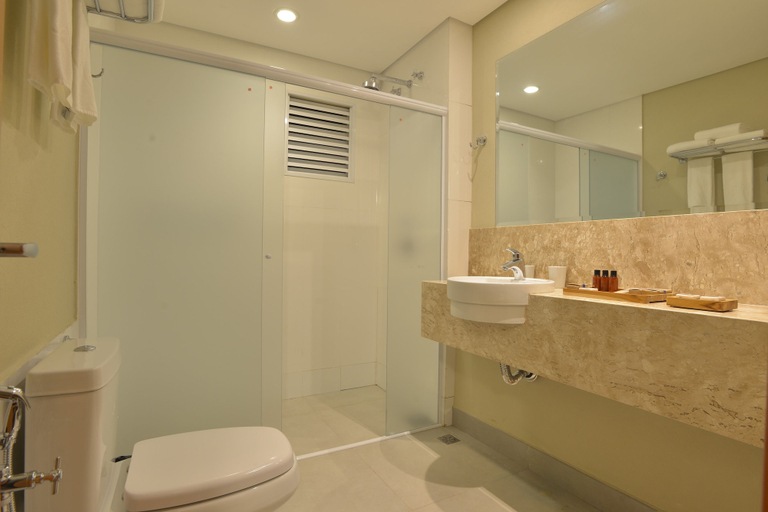 Bathroom 4, Malai Manso Yacht Convention & Spa - All inclusive, Chapada dos Guimarães