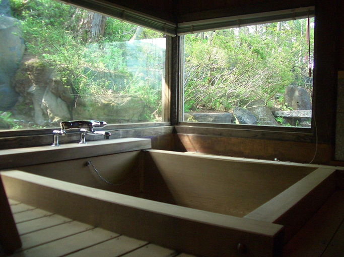 Bathroom 3, Yasuragino Bettei Shikitei, Fujiyoshida
