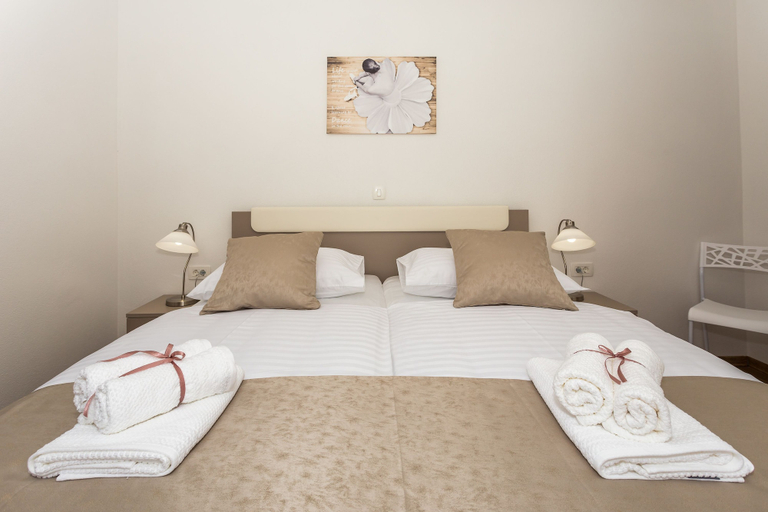 Bedroom 3, Villa Rusula, Kaštela