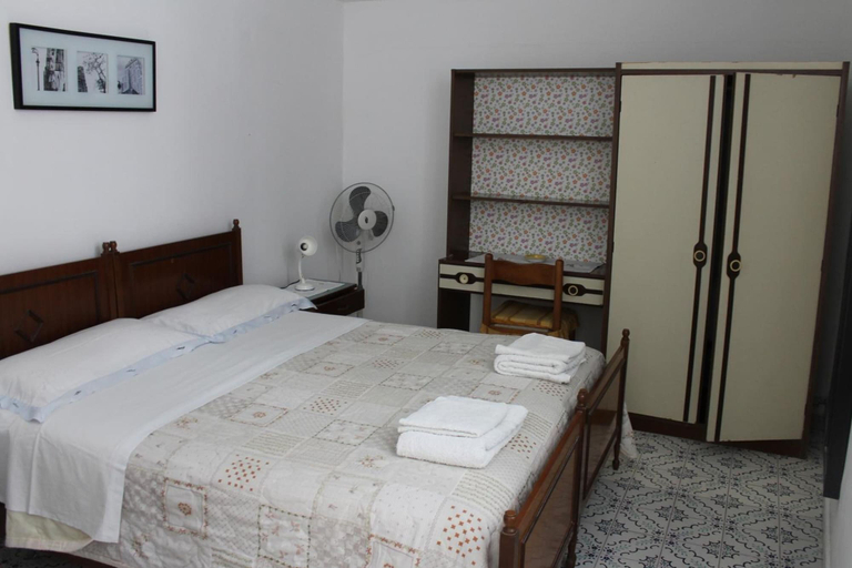 Bedroom 3, B&B Luna di Miele, Napoli