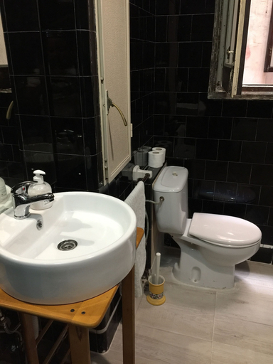 Bathroom, Fun and Sun Center 2, Valencia