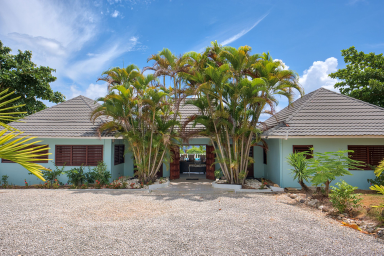 Exterior & Views, For Your Eyes Only Villa