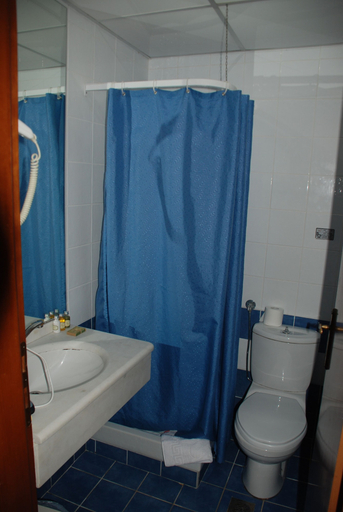 Bathroom, Hotel Platon Beach, Central Macedonia