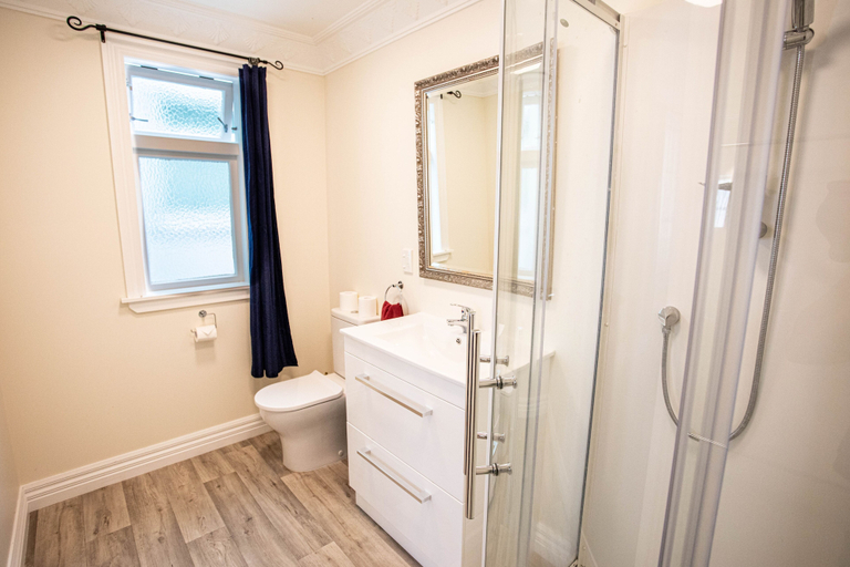Bathroom 2, Richmond Guest House Bed & Breakfast, Wellington