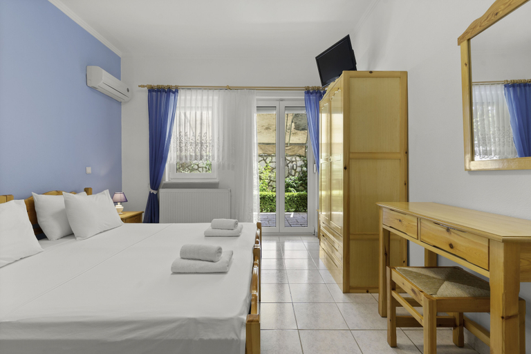 Bedroom 4, Delphin Rooms Sivota, Epirus