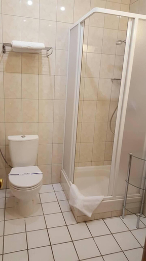 Bathroom 5, Grand Hotel Ukraine, Dnipropetrovs'ka