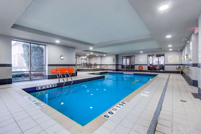 Sport & Beauty, Hampton Inn & Suites by Hilton Brantford Conference Centre, Brant