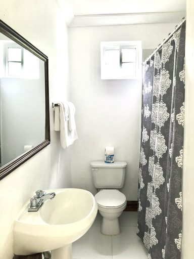 Bathroom 3, Negril Beach Club