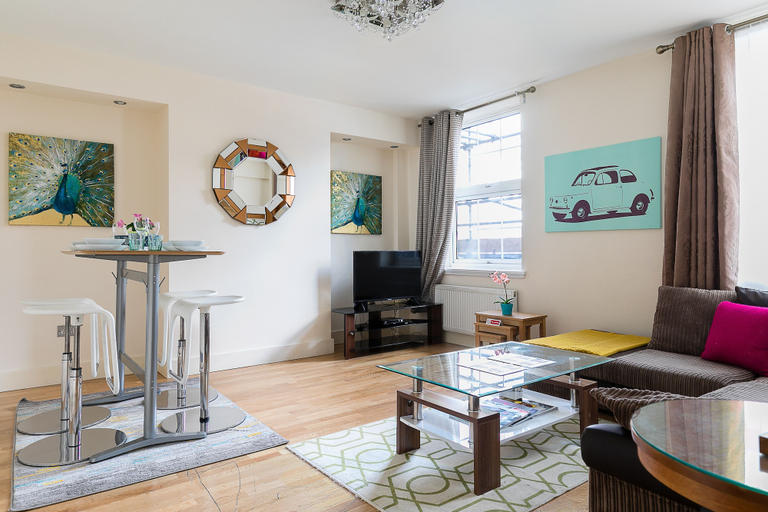 Others 5, Sussex Gardens Apartments, London