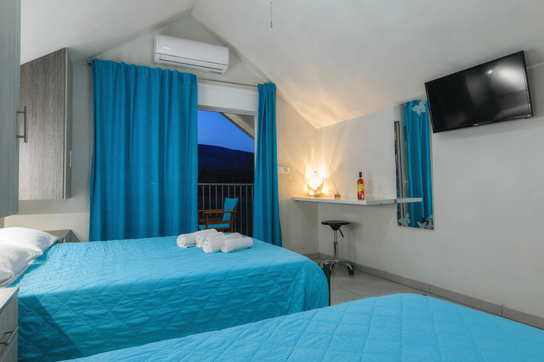 Bedroom 3, Studio Timotheos, Ionian Islands