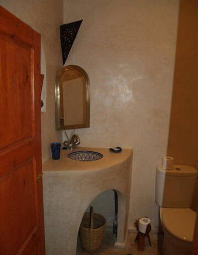 Bathroom 5, Dar Rahaothello, Essaouira