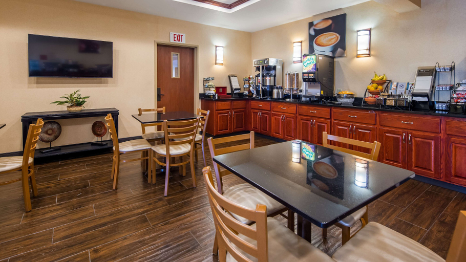 Food & Drinks 5, Best Western Providence-Seekonk Inn, Bristol